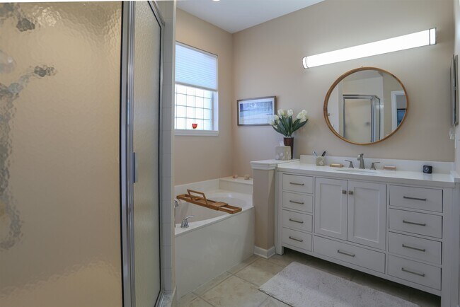 Building Photo - 1401 Carnoustie Ct