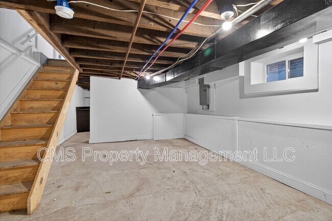 Building Photo - 39 Carroll St