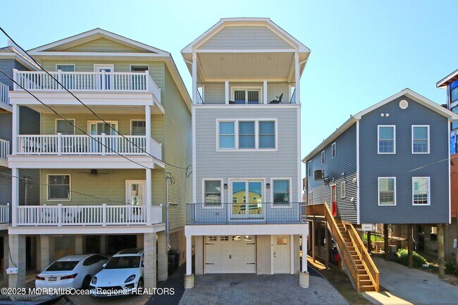 Primary Photo - 9 Sea Drift Ave