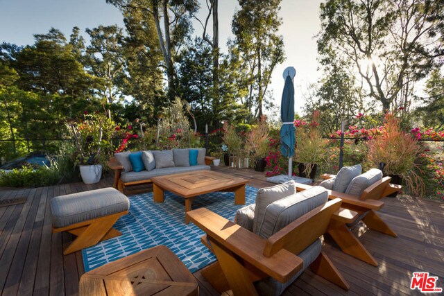 Building Photo - 1060 Woodland Dr