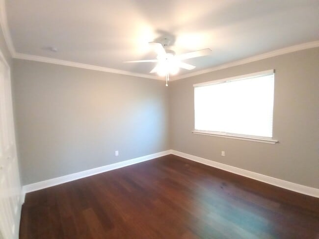 Building Photo - General Ogden