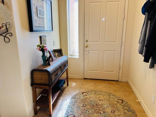 Building Photo - Golf Course Vacation Rental in Laughlin Ranch – 2BD/3BA