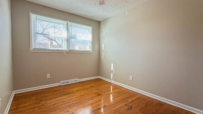 Building Photo - 311 3rd Ave NW