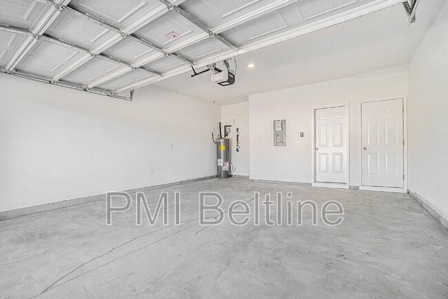 Building Photo - 6229 Honeybell Aly