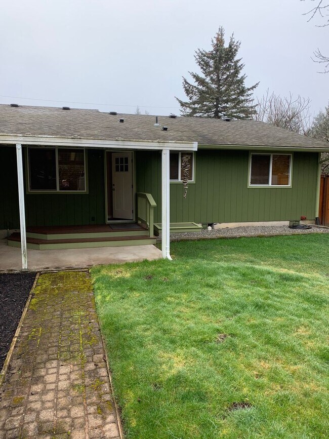 Building Photo - 2514 Blooms Ct SW