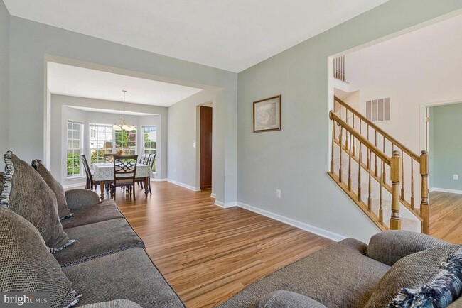 Building Photo - 44208 Navajo Dr