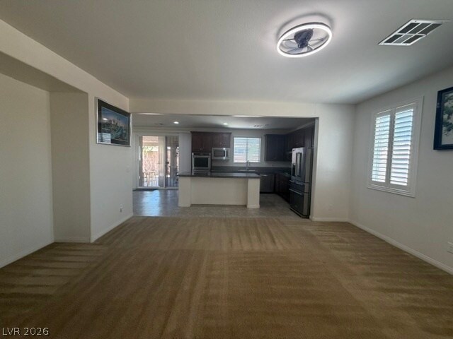 Building Photo - 6460 W Diablo Dr