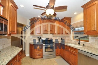 Building Photo - 1920 Fairhaven Blvd