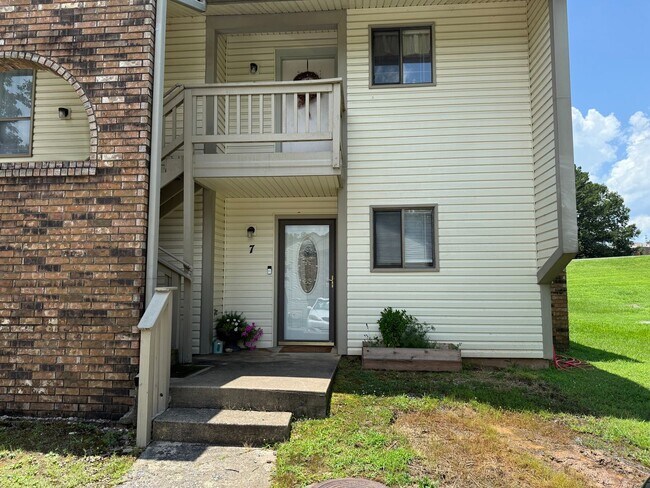 Building Photo - Maumelle Condo Available for Rent