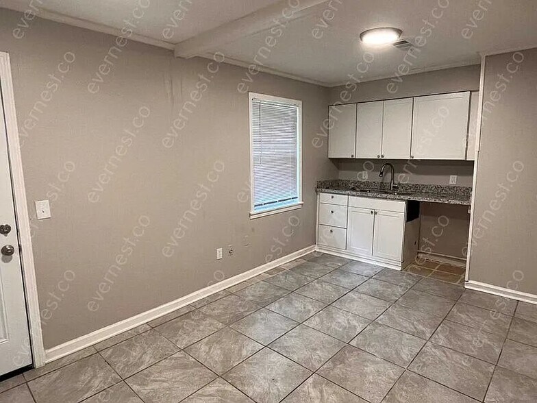 Building Photo - 3737 Bishop Ave