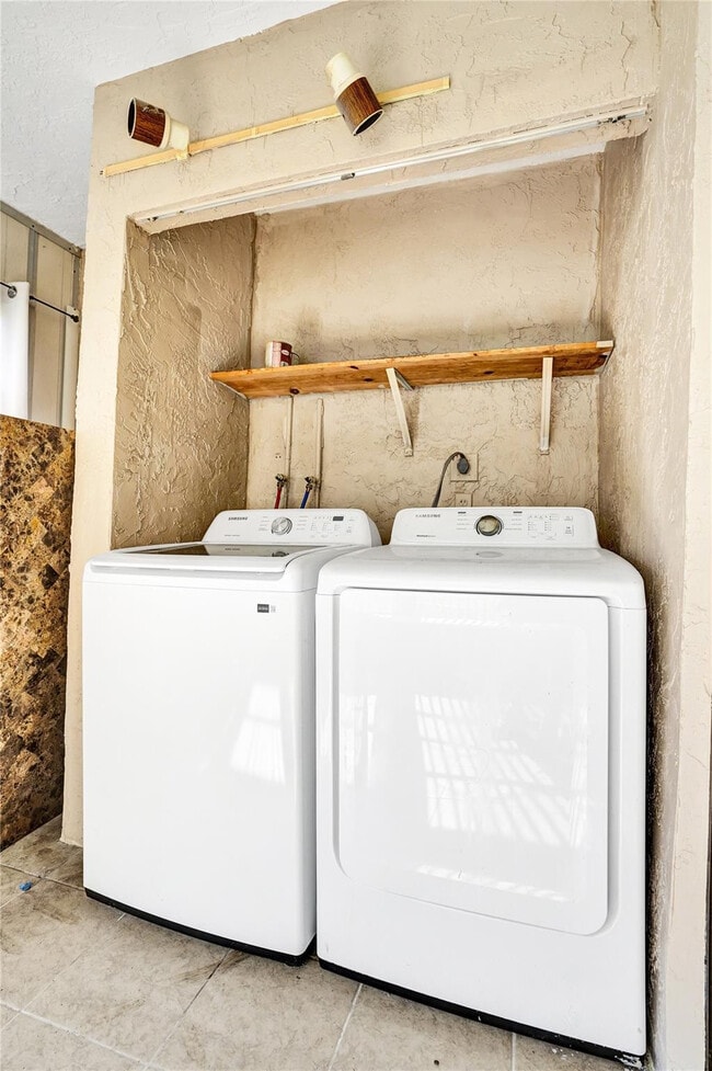 Building Photo - 9273 SW 8th St