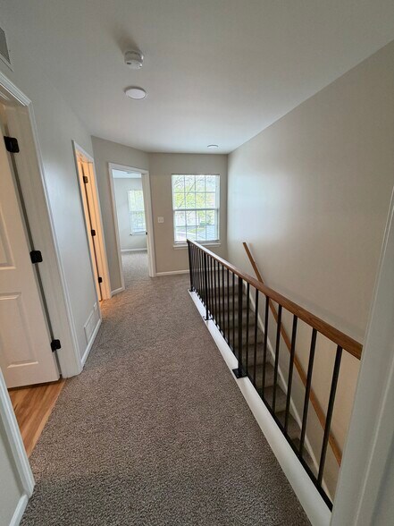Hall - 2nd Floor - 103 Capella Ct