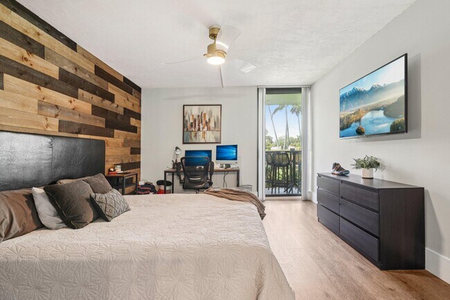 Building Photo - 1301 River Reach Dr