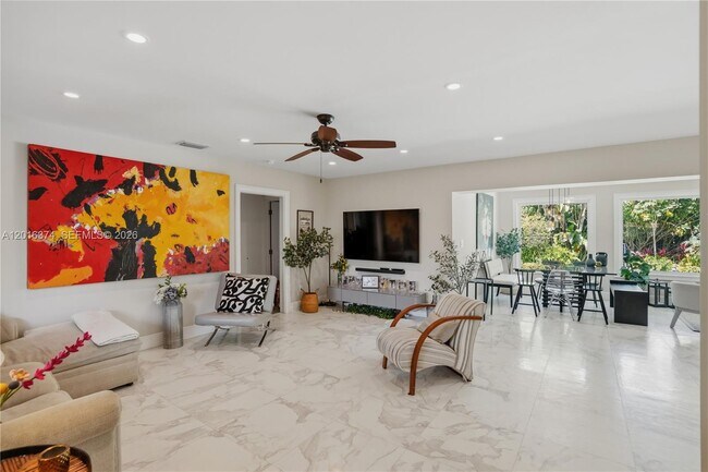 Building Photo - 7830 SW 53rd Pl