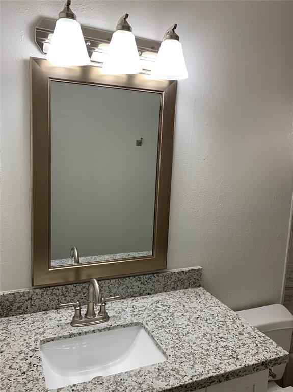 Building Photo - 80 S Wavy Oak Cir