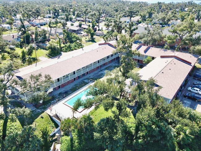 Building Photo - 240 Harmon Ave