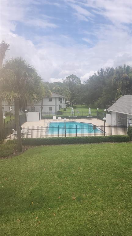 Building Photo - 588 Fairways Ln