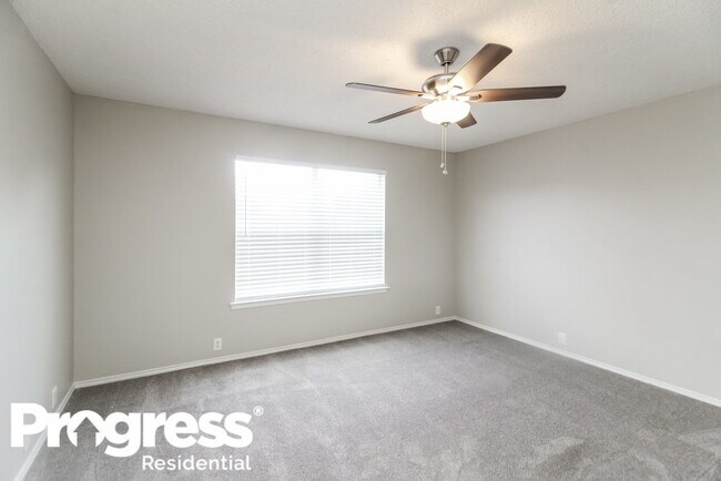 Building Photo - 823 Sage Meadow Dr