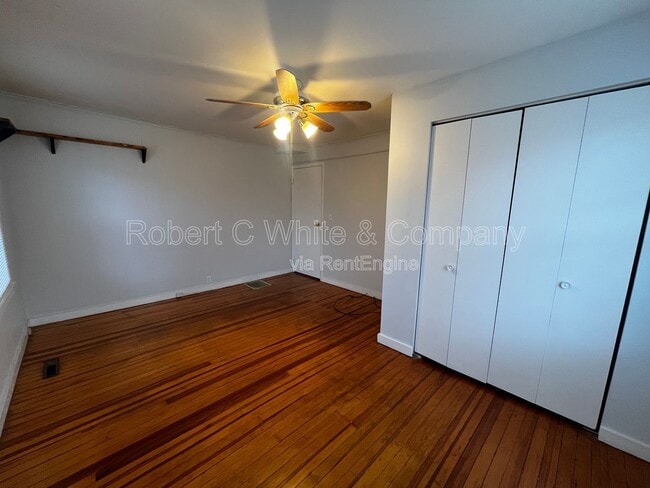 Building Photo - 98 N Grand St