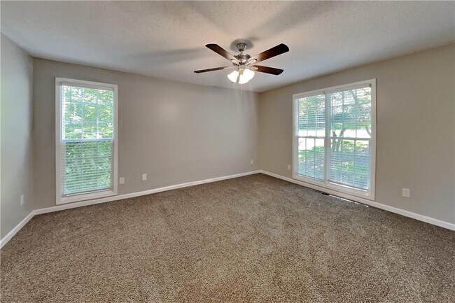 Building Photo - 241 Kipling Dr