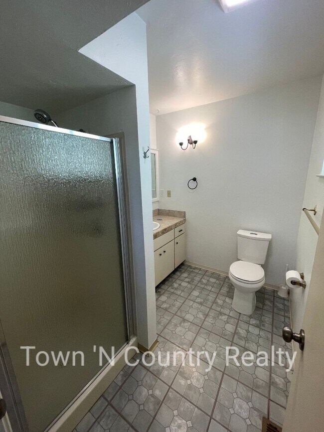 Building Photo - Charming 3-Bedroom Home in Carmel Valley –...