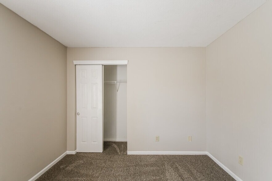 Building Photo - 5805 Tanager Ln