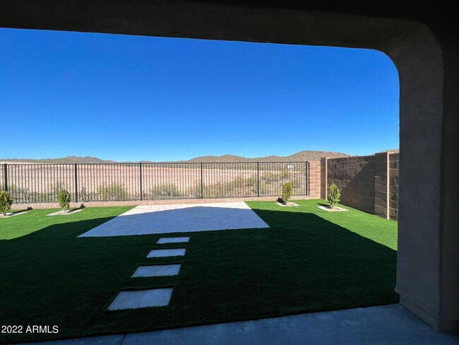 Building Photo - 13316 W Red Range Wy