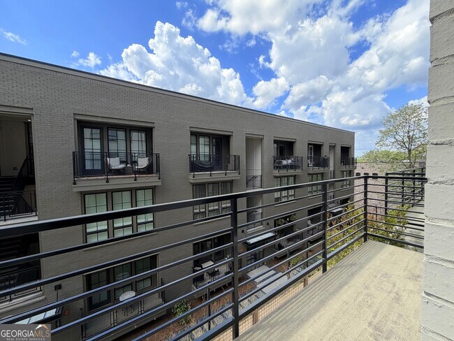 Building Photo - 988 Bibbs Circle NW