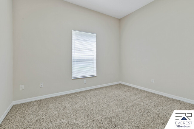 Building Photo - 59 Woodlawn Dr