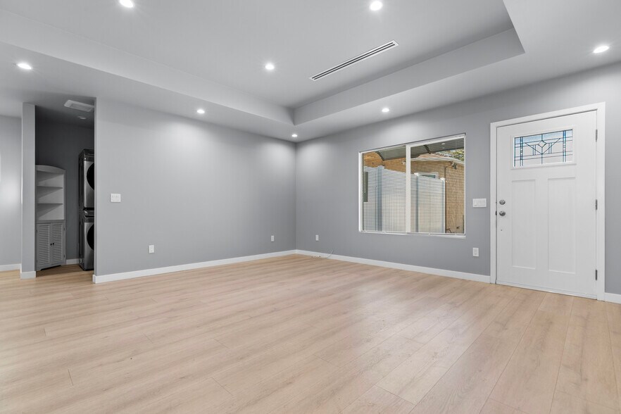 Building Photo - 14422 Judd St