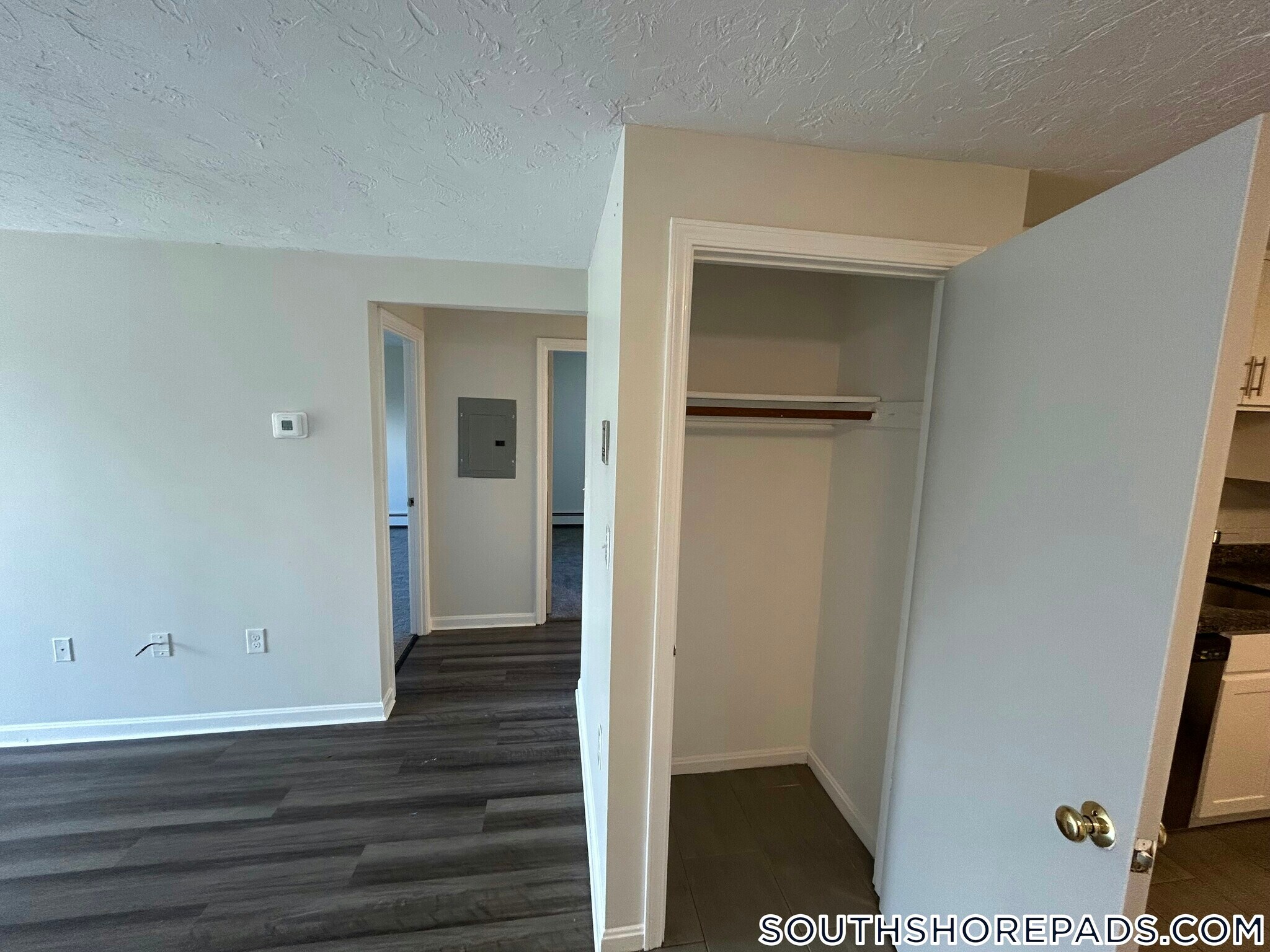 Building Photo - 38 Dean St.