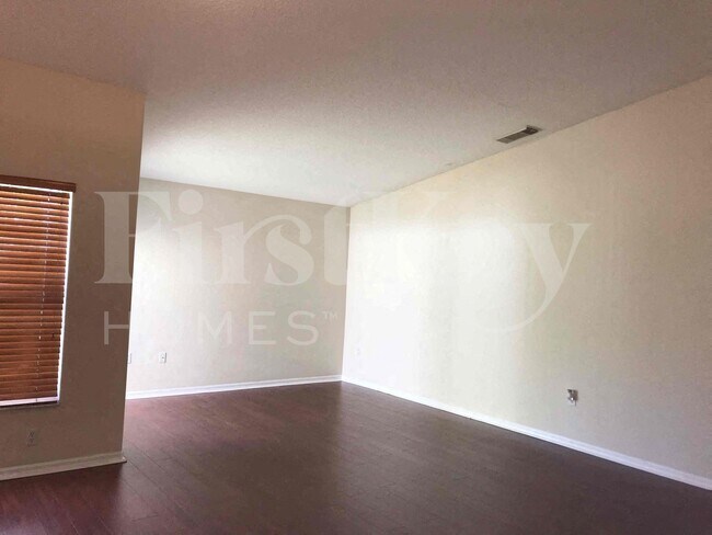 Building Photo - 2851 SW 193rd Terrace