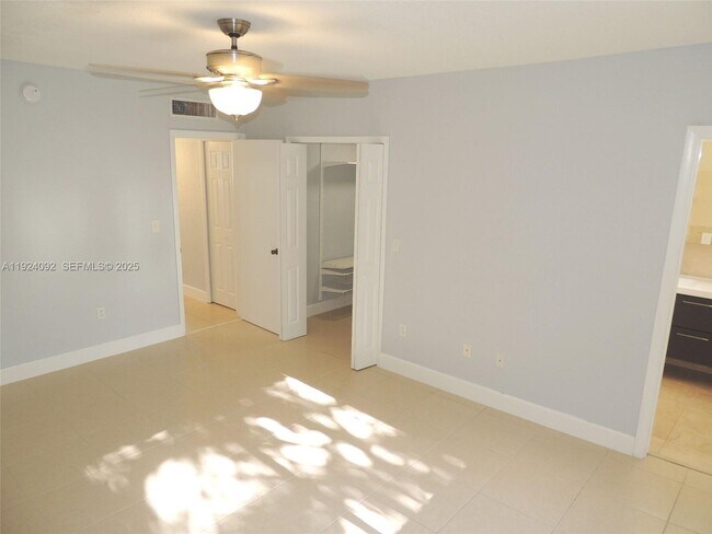 Building Photo - 1152 99th St