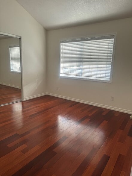 upstairs bedroom - 109 W Spring St