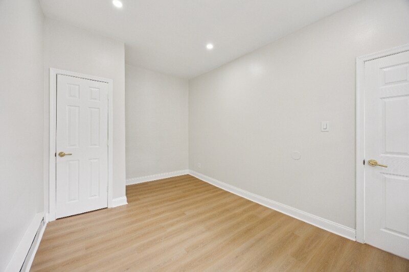 Building Photo - 130 Hansberry St
