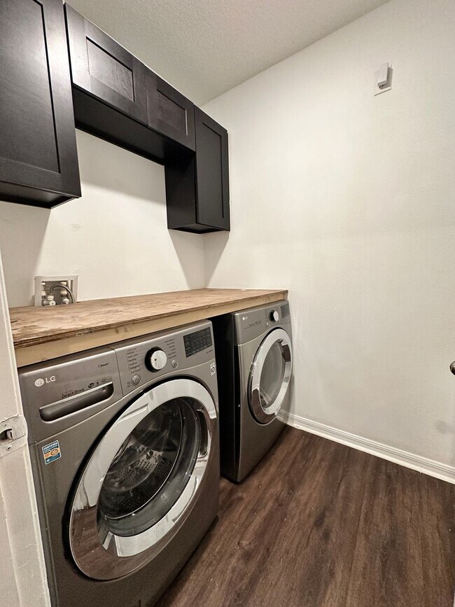 Building Photo - 4/2 Energy Efficient Home in St. Cloud w/ Fenced Back Yard