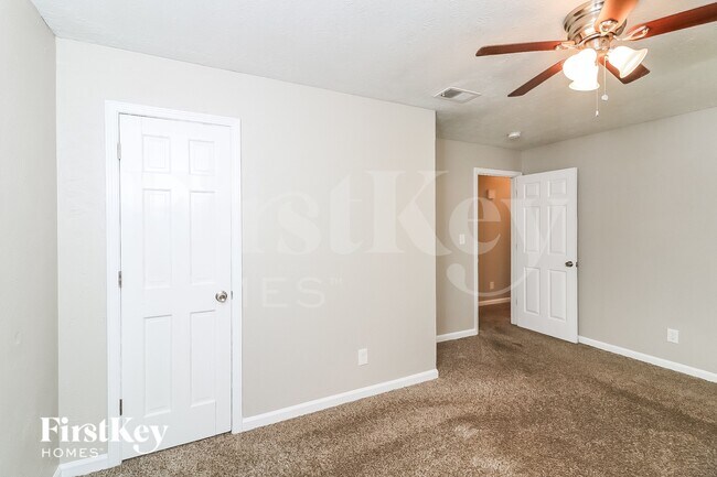 Building Photo - 4008 Jody Cir