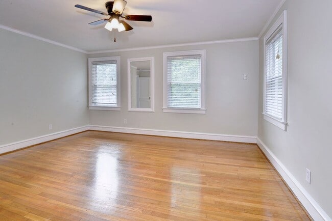 Building Photo - Delightful Home in Brandon Heights