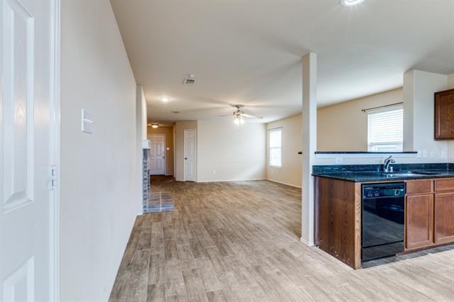 Building Photo - 325 Chalkstone Dr
