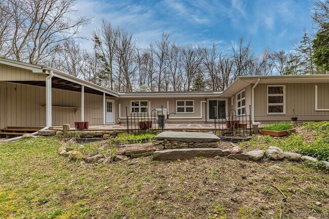 Building Photo - 141 Gurleyville Rd