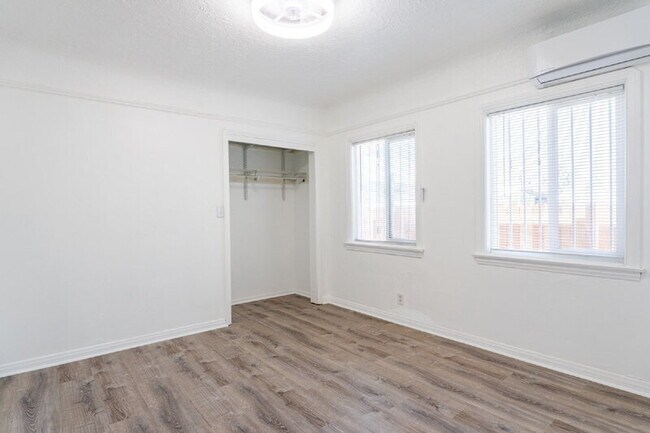Building Photo - 6765 Lemon Ave