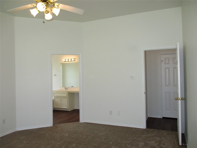 Building Photo - 3610 Darby Ct