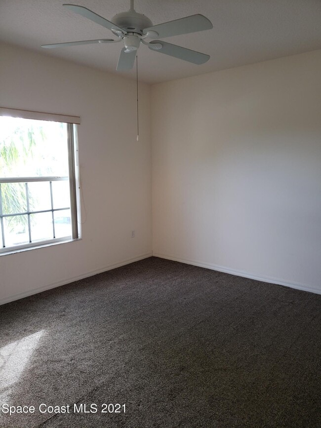 Building Photo - 160 S Shepard Dr