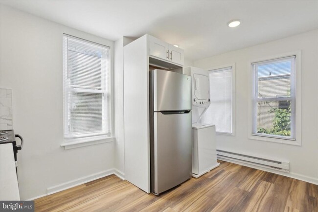 Building Photo - 1404 N 54th St