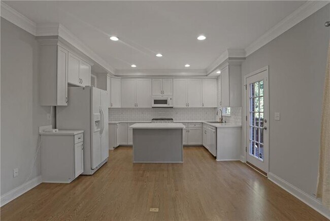 Building Photo - 1494 Lavista Proper Cir