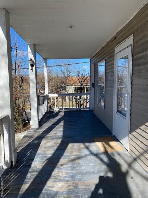 Building Photo - 103 Watkins Ave