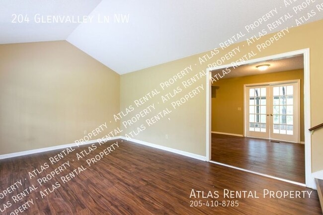 Building Photo - 204 Glenvalley Ln NW