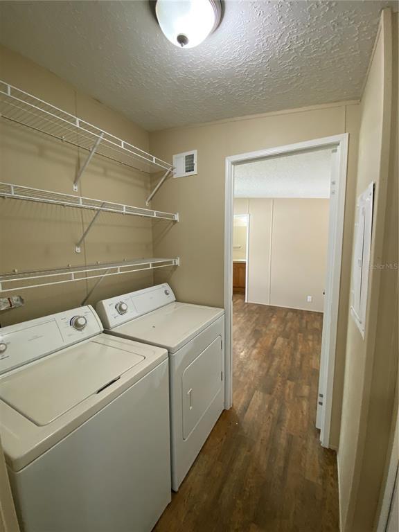 Building Photo - 37418 Carringer Rd