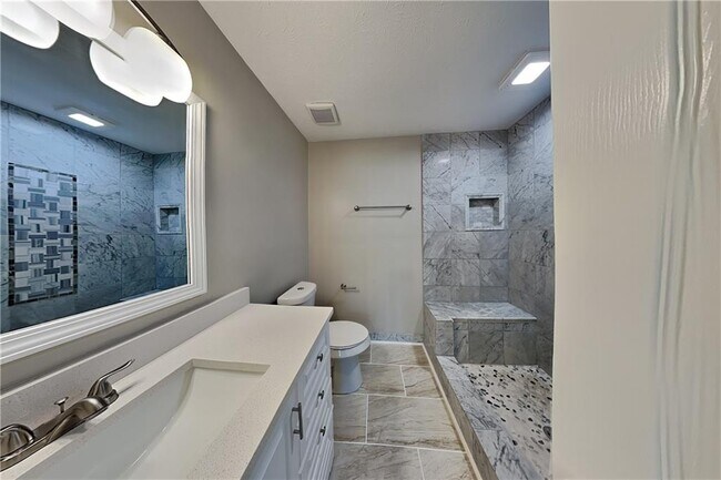 Building Photo - 2888 Cardinal Trce