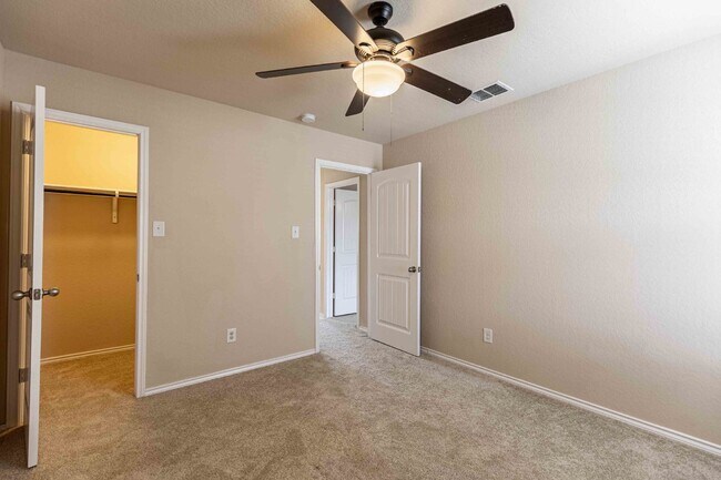 Building Photo - 1411 Frio Eagle